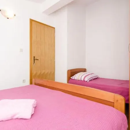 Apartmán Ere Zuronja-one-bedroom With Sea View 1